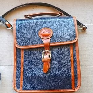 90 Vintage Dooney & Bourke All Weather Leather bag